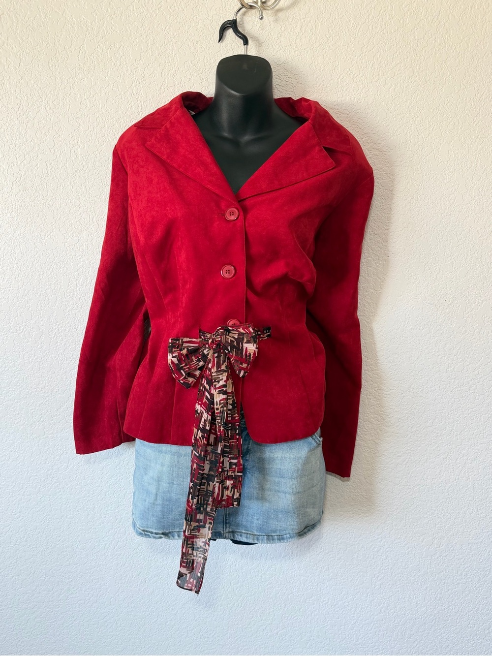 Vintage Dress Barn Red Button-Front Top with Patterned Tie